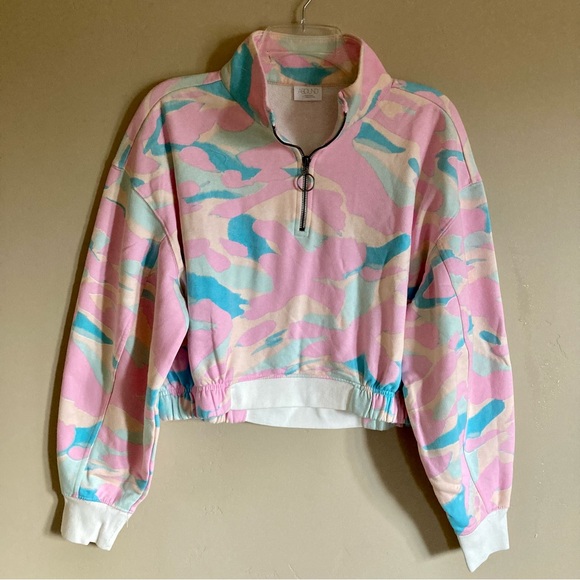 Abound Tops - Nordstrom Abound Pink Blue Watercolor Painted Cropped Camo Sweatshirt Size L